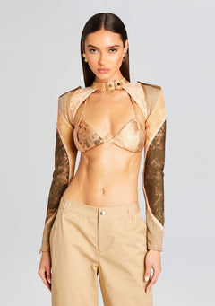 Hera Shrug