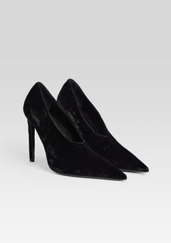 Mollie Velvet Pump