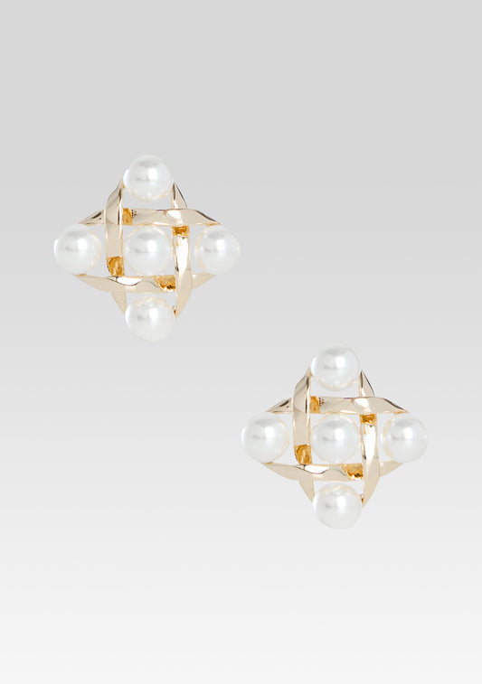 Harlow Pearl Earring