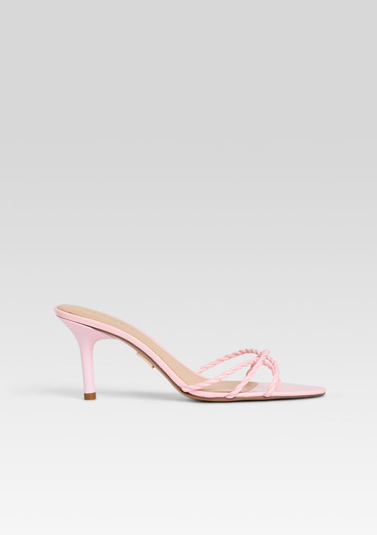 Karolina Sandal