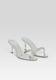 Karli Sandal