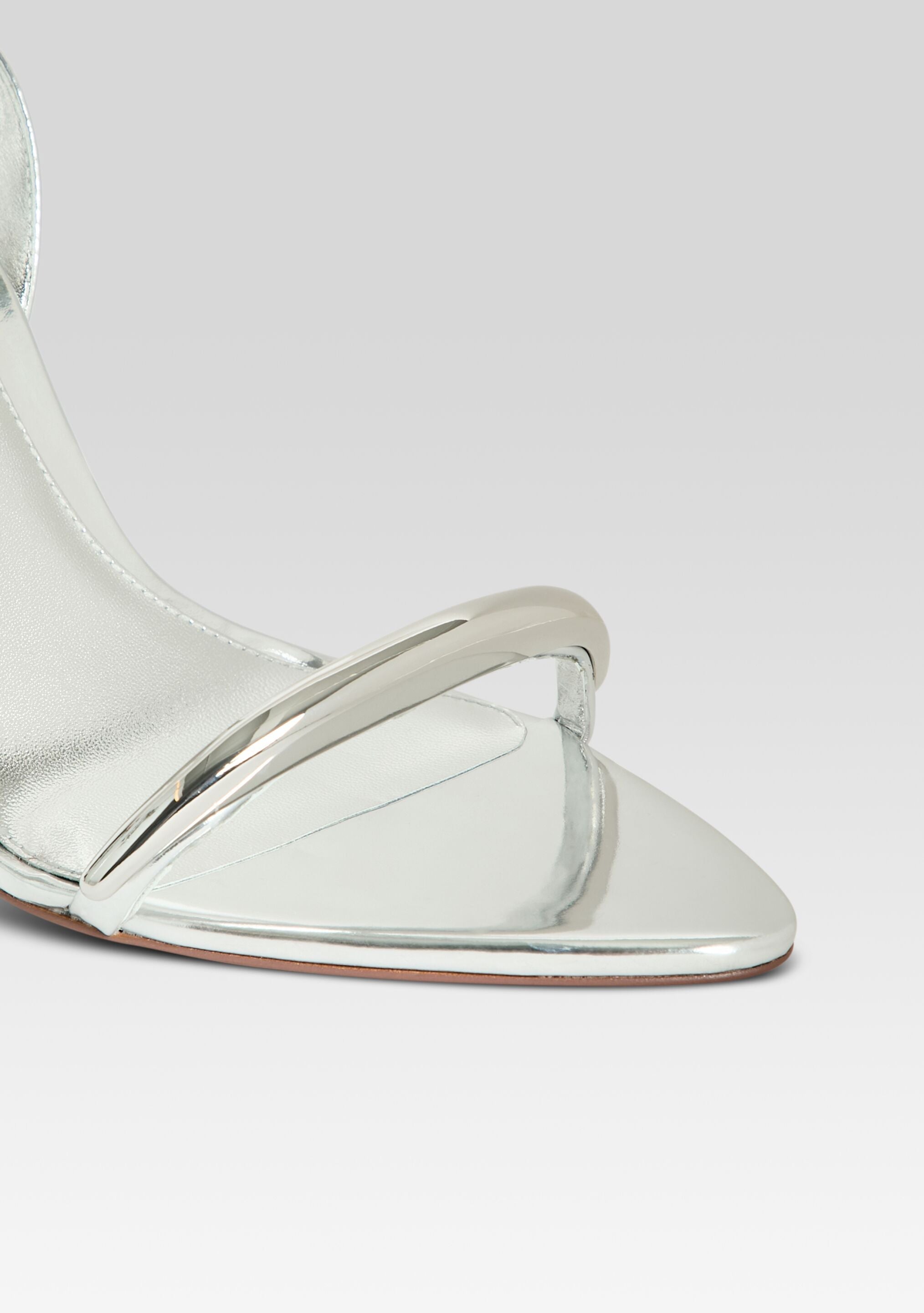 Nola Wedge